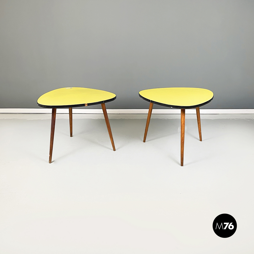 Tavolo da caffè in formica gialla, 1960 ca.