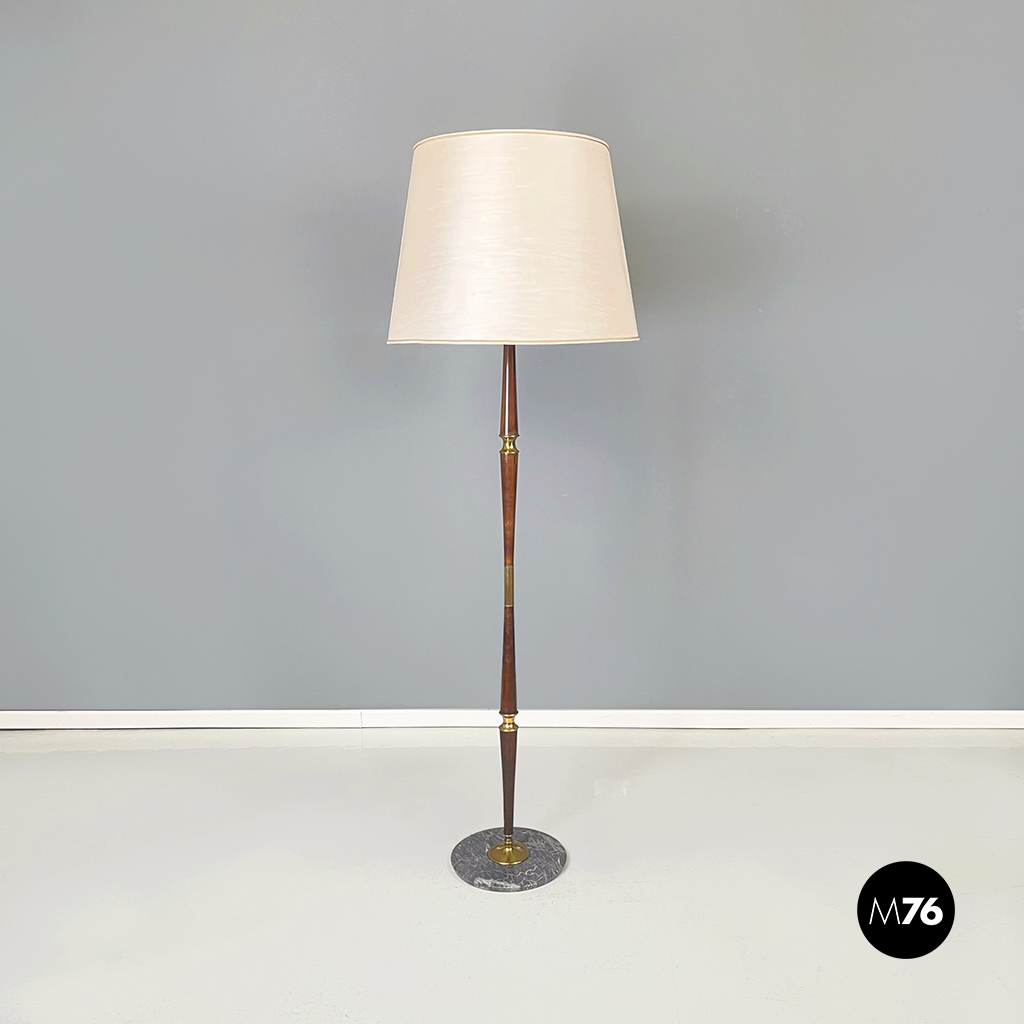 Lampada da terra in tessuto, legno, ottone e marmo, 1940 ca.