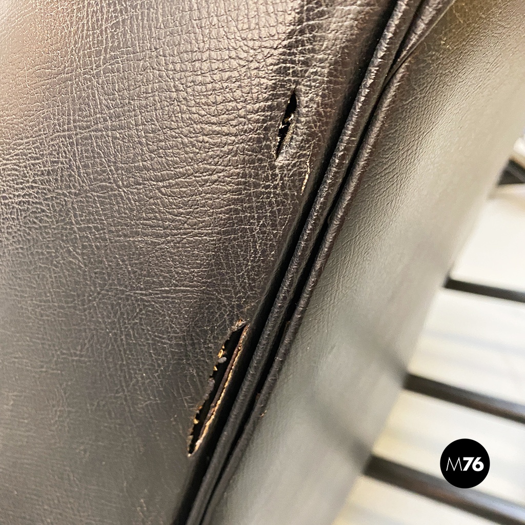 Divano mod. Rover di Ron Arad per One Off Ltd, 1984