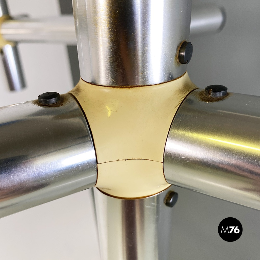 Lampadario mod. Atomic 18 luci di Robert e Trix Haussmann per Swiss Lamps International, 1970 ca.