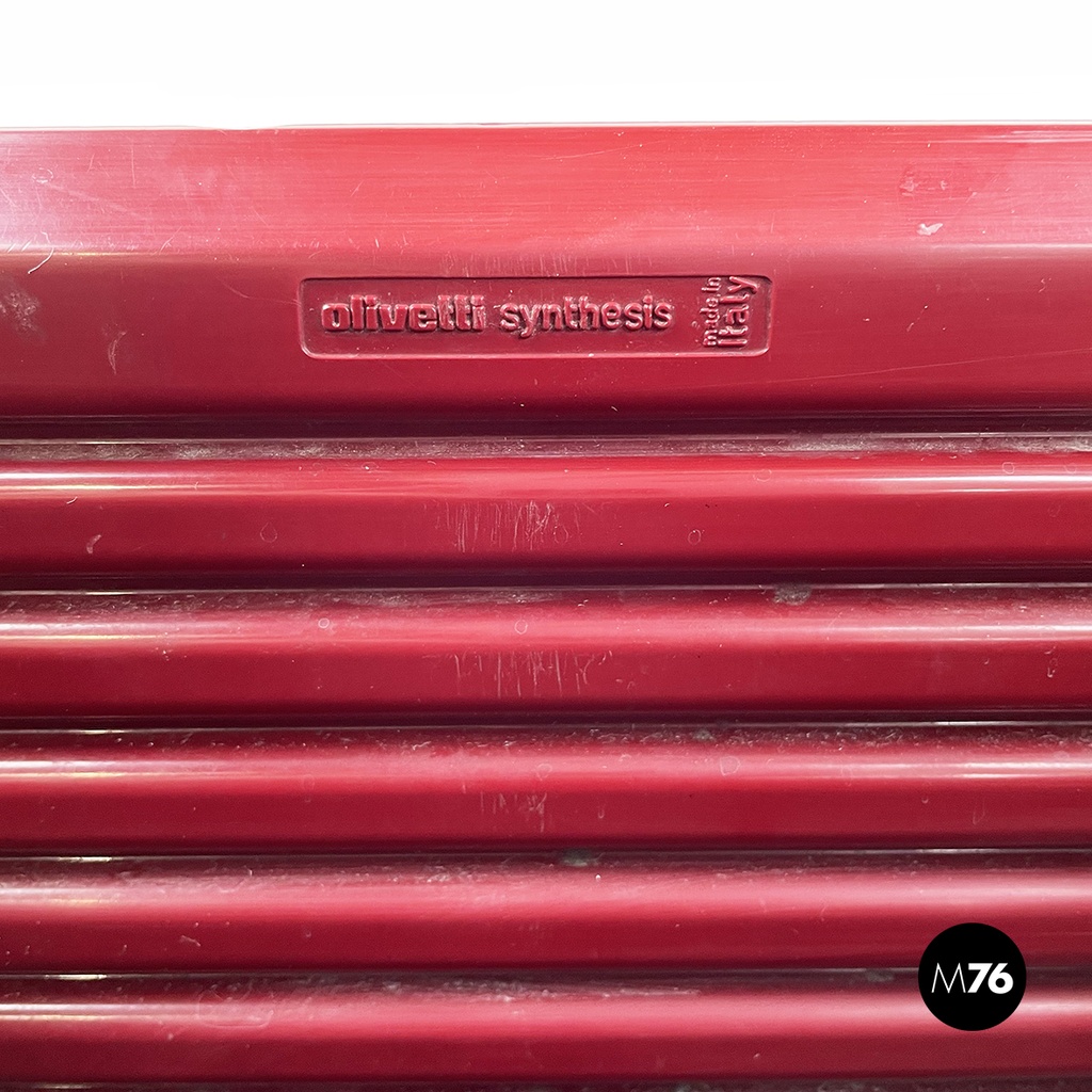 Cestino gettacarte di Ettore Sottsass per Olivetti Synthesis, 1970 ca.