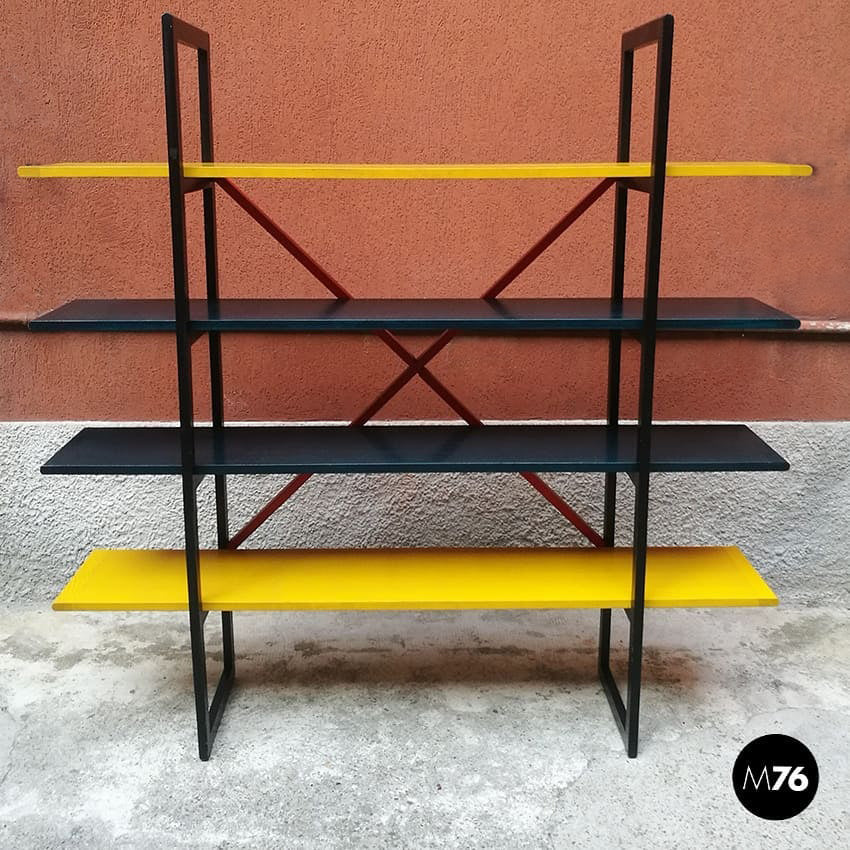  Libreria in legno nero, giallo, rosso e blu, 1980 ca.