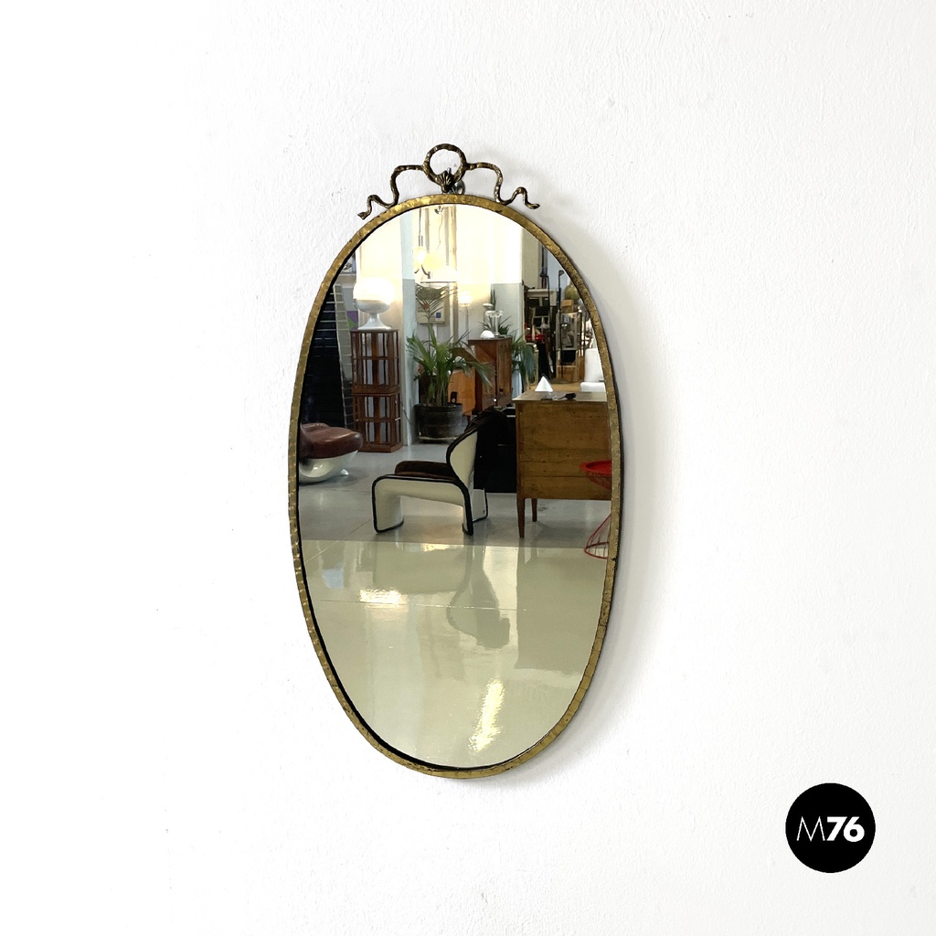 Specchio da parete in ottone con fiocco, 1980 ca.