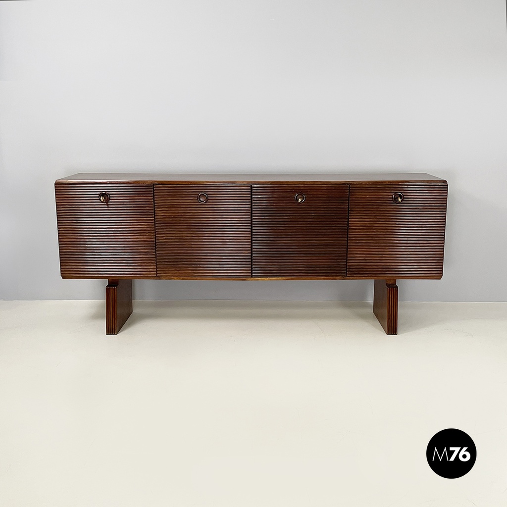 Sideboard in legno con quattro ante grissinate di Gio Ponti, 1940 ca.