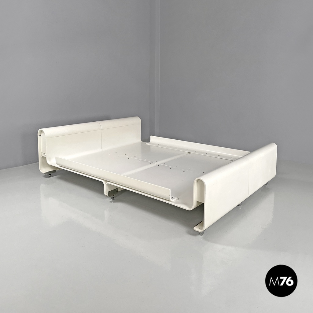 Letto matrimoniale Aiace in legno bianco di Benatti, 1970 ca.