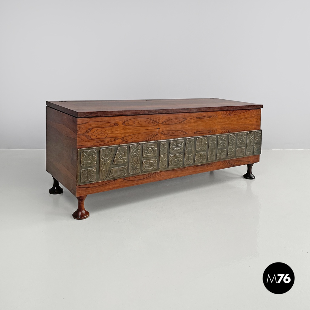 Cassapanca in legno e rame decorato di Santambrogio e De Berti, 1960 ca.