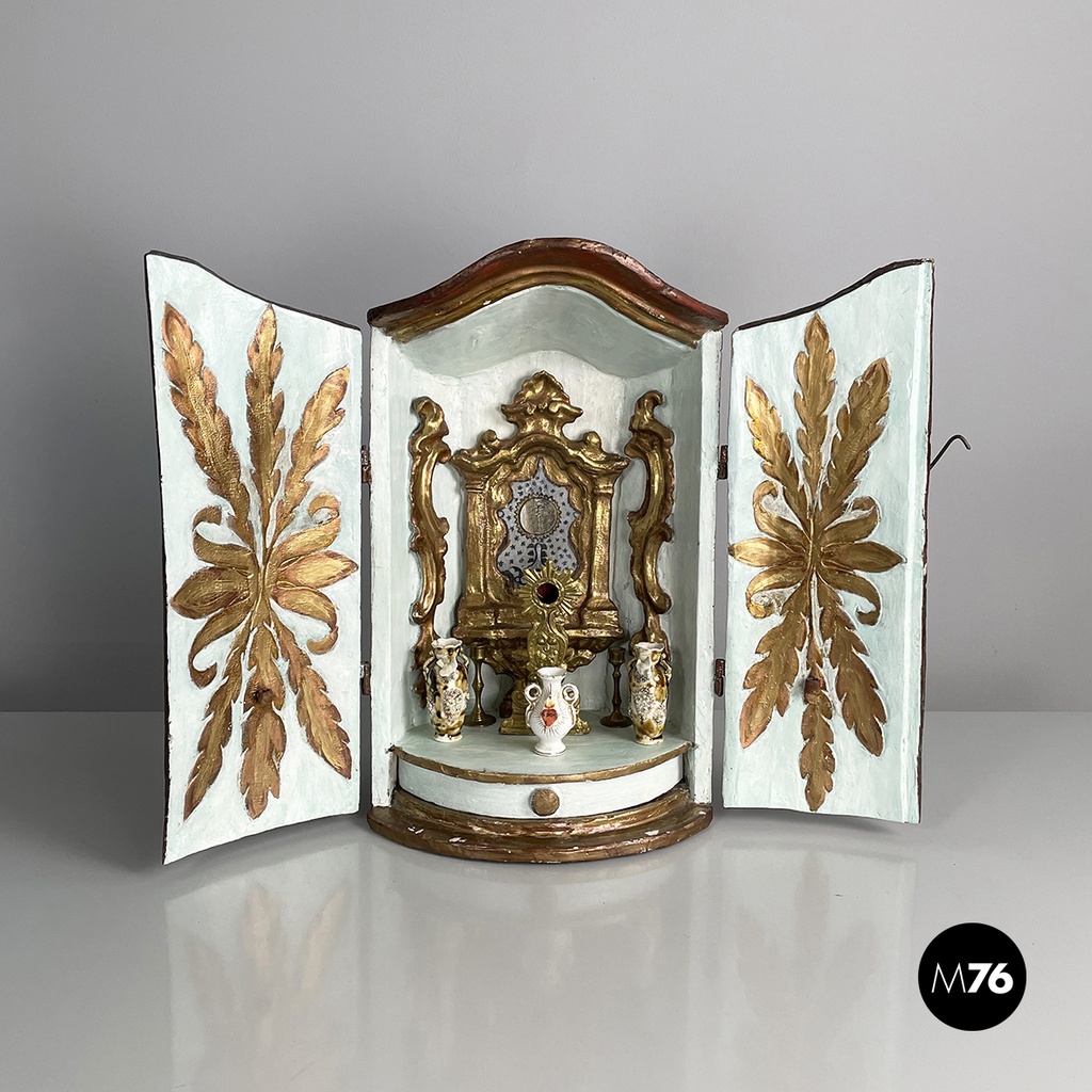 Altare da tavolo in legno, 1700 ca.