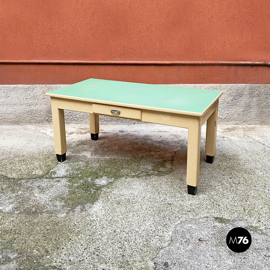 Tavolo da cucina in legno in bianco e verde acqua , 1940 ca.