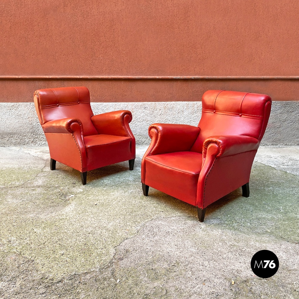 Poltrone in pelle rossa, 1940 ca.