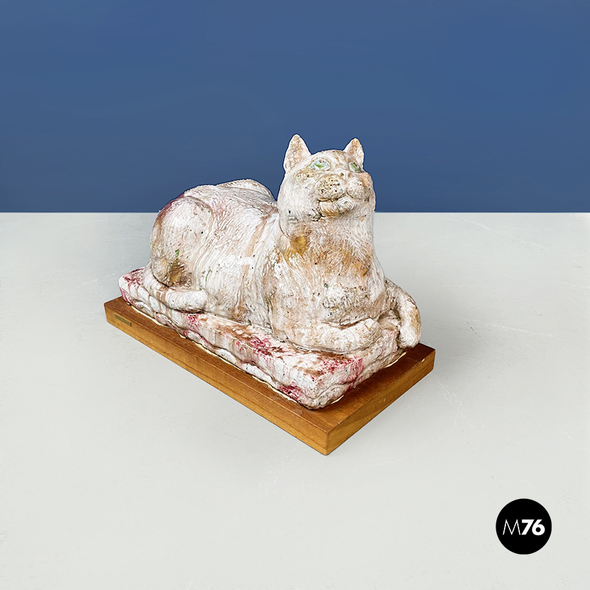 Statua di gatto di M. Moretto, 1980 ca.