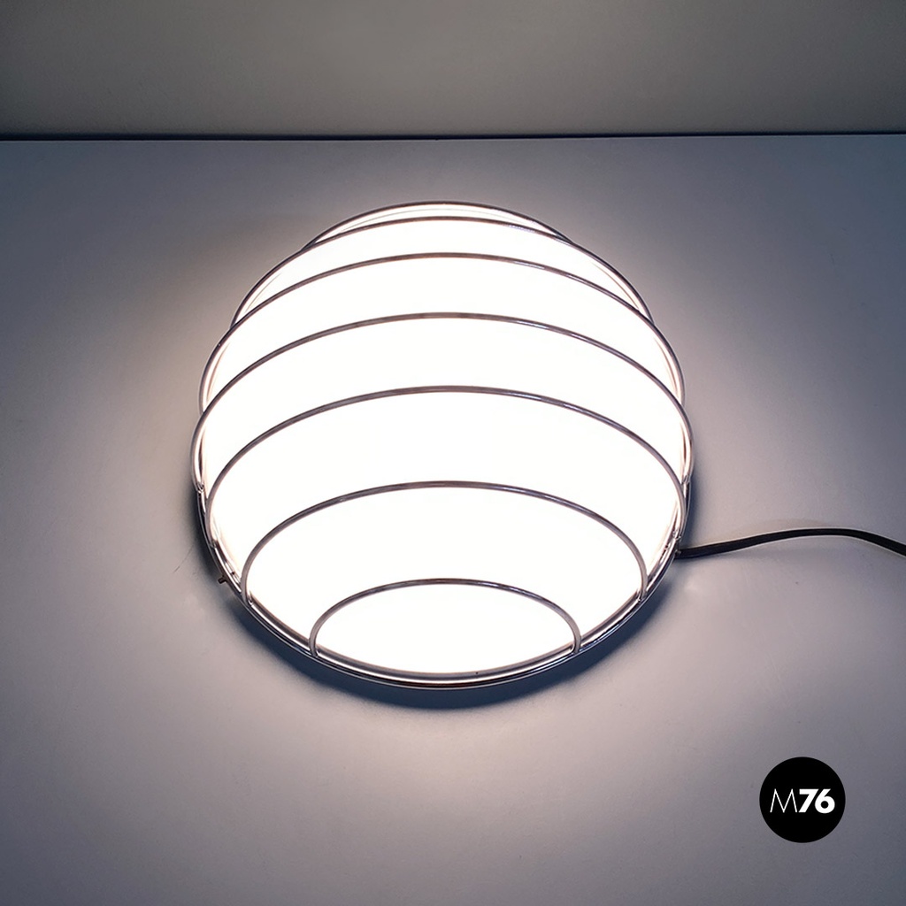 Applique semisferica in plastica , 1970 ca.