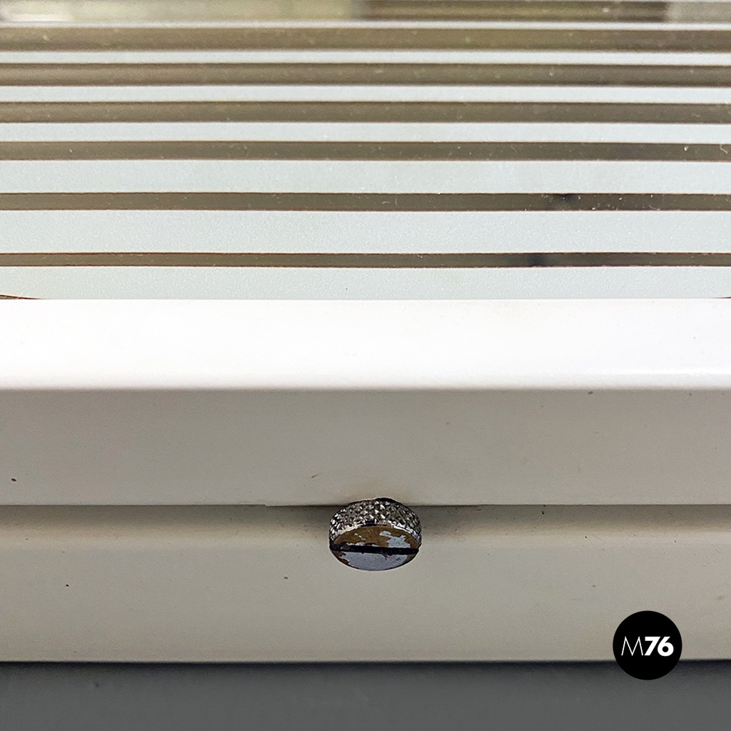 Specchio retroilluminato di Gianni Celada per Fontana Arte, 1970 ca.