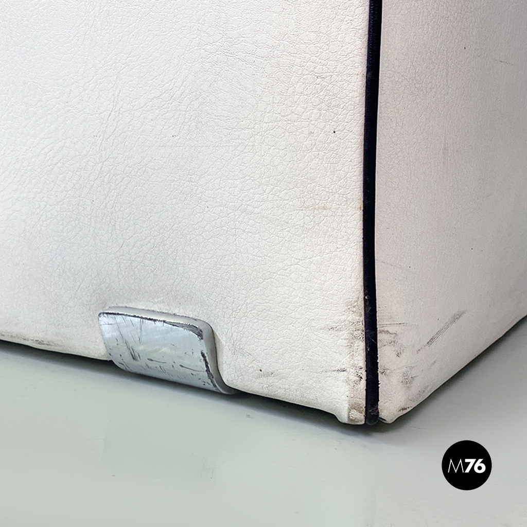 Poltrone disegnate da K.Takahama per Gavina, 1970 ca.