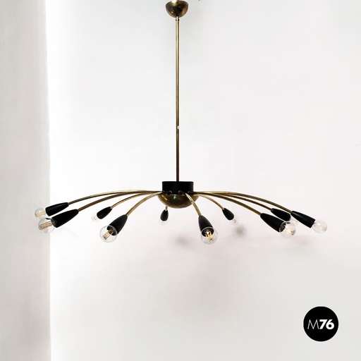 [2220001177] Lampadario Sputnik in ottone e plastica, 1950 ca.