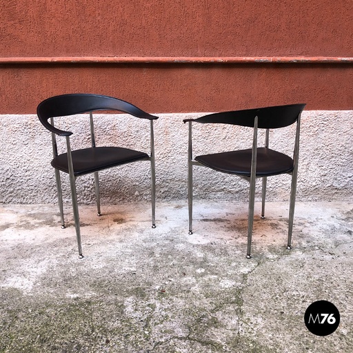 [2220000944] Sedie in acciaio e pelle nere, 1970 ca.