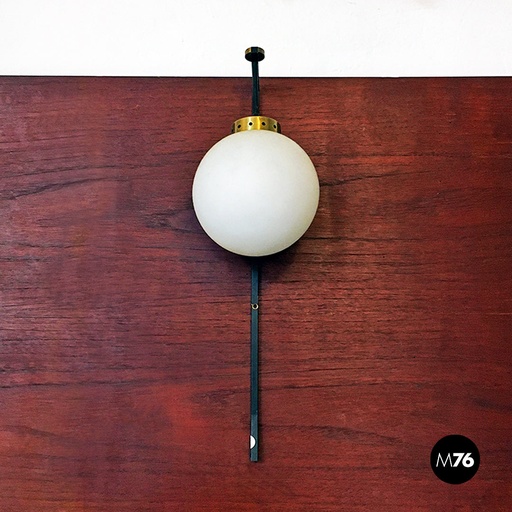 [2220001679] Applique in vetro opalino e metallo nero, 1950 ca.