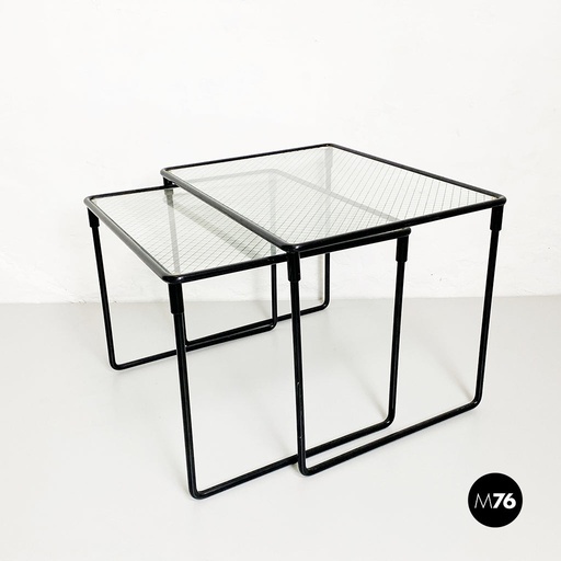 [2220000922] Coppia di tavoli da caffè, 1970 ca.