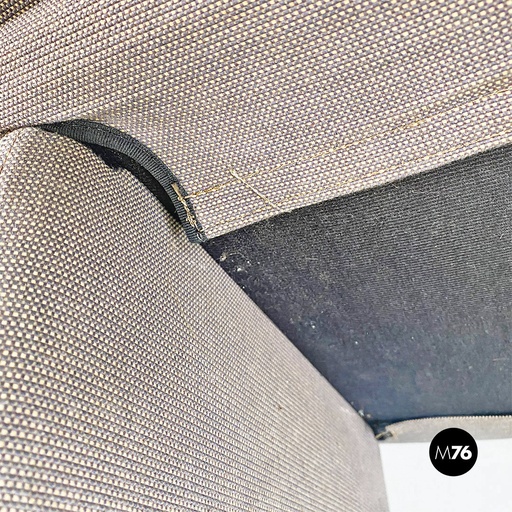 [2220001719] Pouf o poggiapiedi in tessuto grigio, 1980 ca.