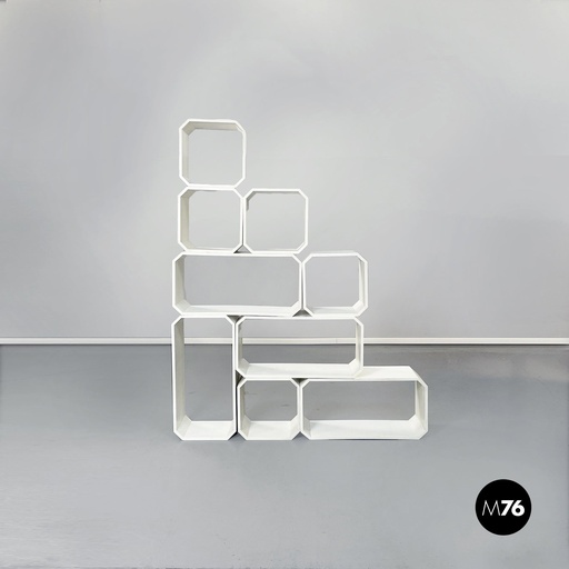 [2220000928] Libreria modulare in legno verniciato bianco, 1970 ca.