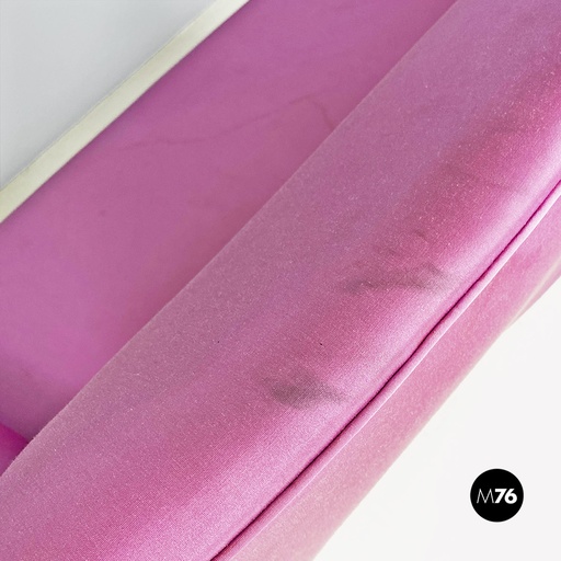 [2220001784] Divano in seta rosa, 1950 ca.