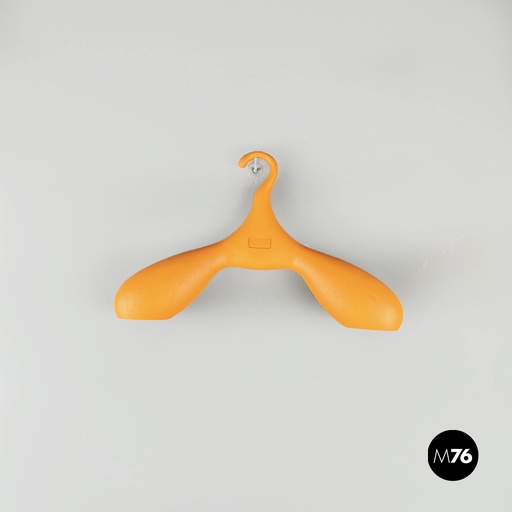 [2220002904] Appendiabiti Servetto arancione, 1980 ca.