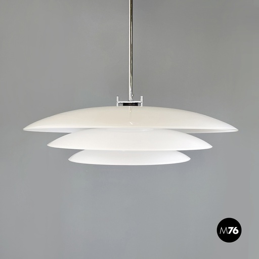 [2320003849] Lamapadario in vetro opalino e metallo cromato, 1980 ca.