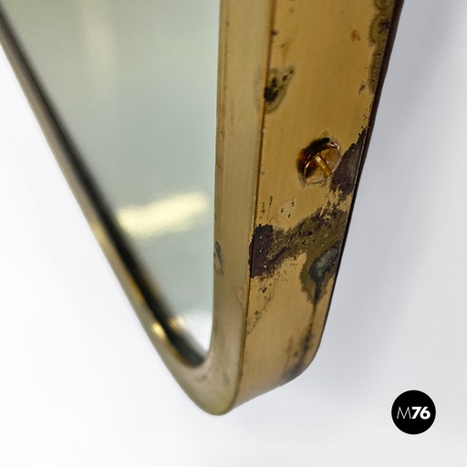 [2320004102] Specchio da parete in ottone, 1950 ca.
