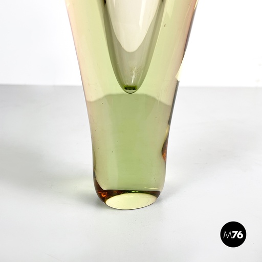 [2320004171] Vaso in vetro di Murano rosa e verde, 1970 ca.