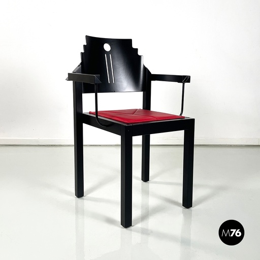 [2320004214] Sedia in legno nero e pelle rossa di Thonet, 1990 ca.