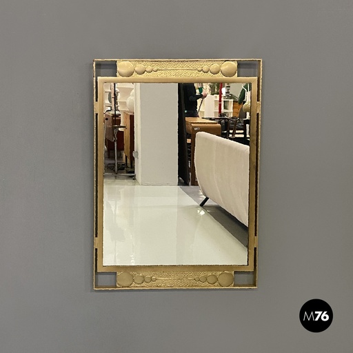 [2320004260] Specchio da parete in metallo dorato, 1980 ca.