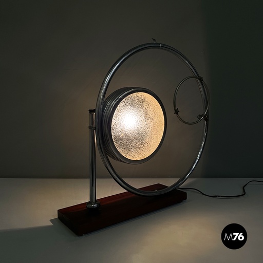 [2320004380] Lampada da tavolo geometrica in vetro, metallo, 1980 ca.