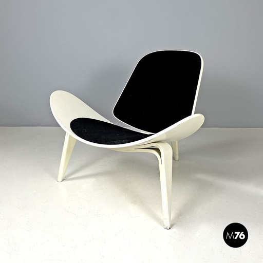 [2420004527] Poltrona a conchiglia CH07 di Hans Wegner per Carl Hansen & Søn, 2000 ca.