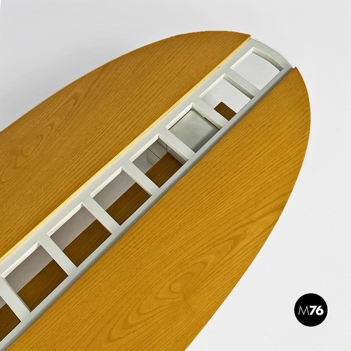 [2220001622] Tavolo da caffè in legno di forma ellittica, 1980 ca.