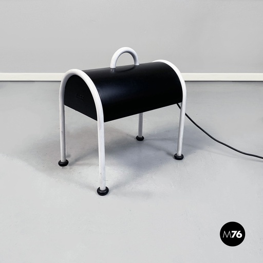 [2220001639] Lampada da tavolo valigia di Ettore Sottsass per Stilnovo, 1970 ca.