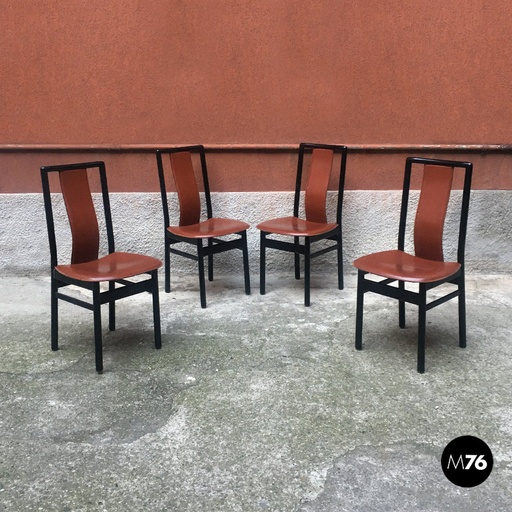 [2220001672] Sedie in cuoio, 1980 ca.