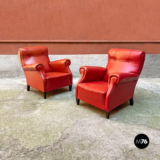 [2220002132] Poltrone in pelle rossa, 1940 ca.