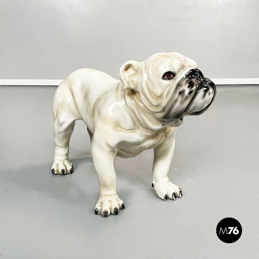 [2220002169] Scultura di cane bulldogge, 1970 ca.
