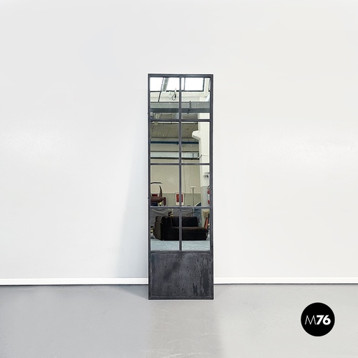 [2220002690] Specchio in metallo nero, 1990 ca.